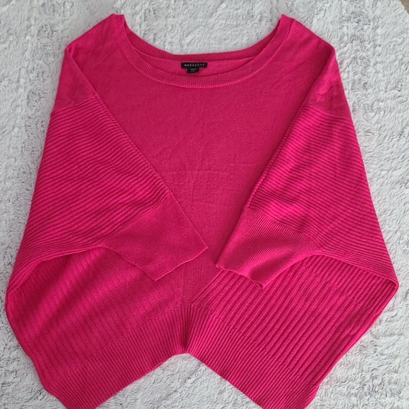 Sweater - Picture 4 of 6